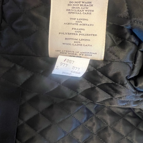 Burberry Men’s Novacheck Cashmere Wool Jacket with Quilted Lining. - Picture 6 of 10